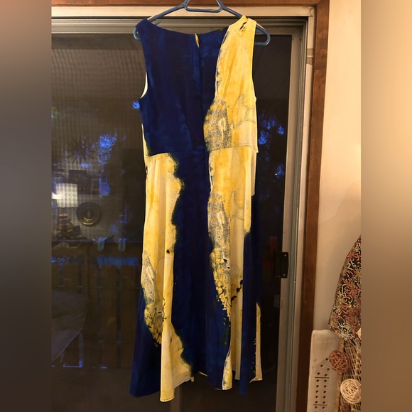 DKNY Sleeveless Dress ππ - Picture 2 of 5